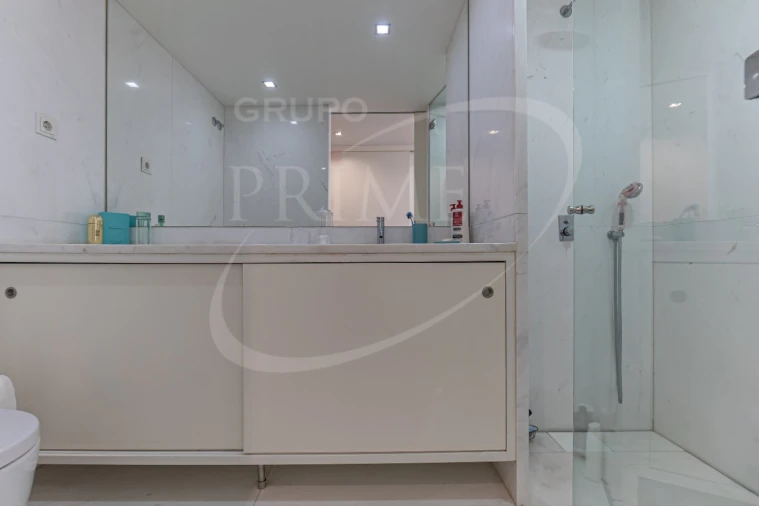 Apartamento T4 para Venda em Matosinhos e Leça da Palmeira Foto 13