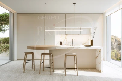 Apartamento T4 para Venda em Lordelo do Ouro e Massarelos