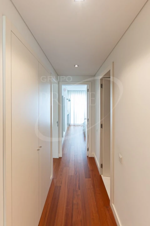 Apartamento T5 para Venda em Matosinhos e Leça da Palmeira