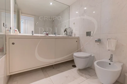 Apartamento T5 para Venda em Matosinhos e Leça da Palmeira