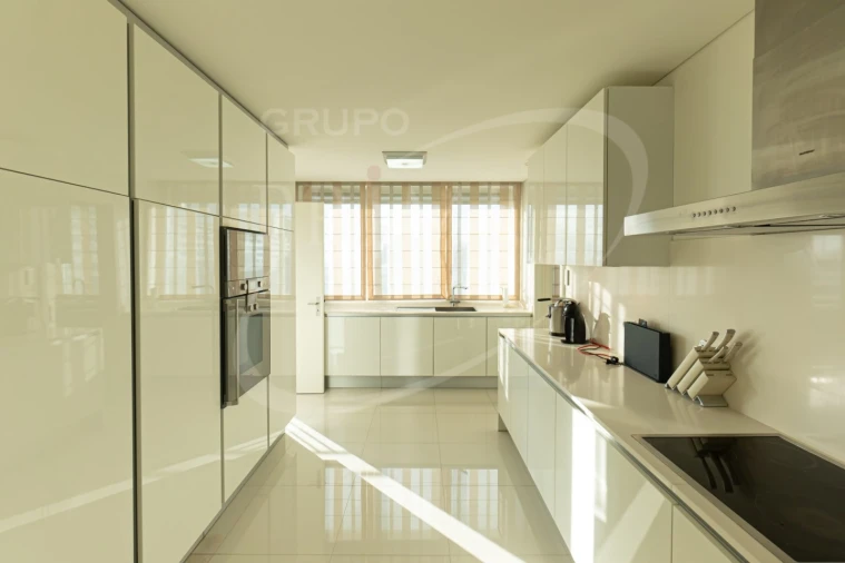 Apartamento T5 para Venda em Matosinhos e Leça da Palmeira Foto 9