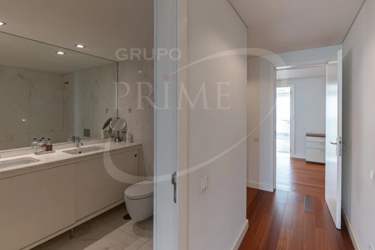 Apartamento T5 para Venda em Matosinhos e Leça da Palmeira Foto 19