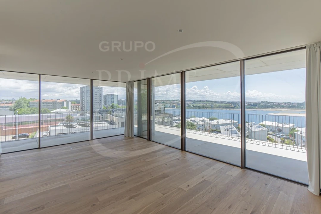 Apartamento T2 para Venda em Aldoar, Foz do Douro e Nevogilde Foto 4