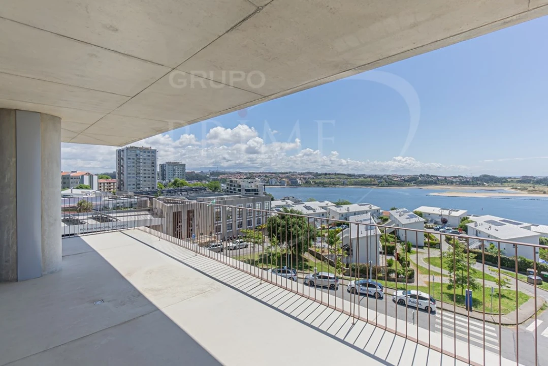 Apartamento T2 para Venda em Aldoar, Foz do Douro e Nevogilde Foto 14