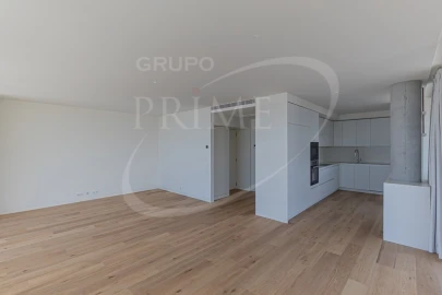 Apartamento T2 para Venda em Aldoar, Foz do Douro e Nevogilde