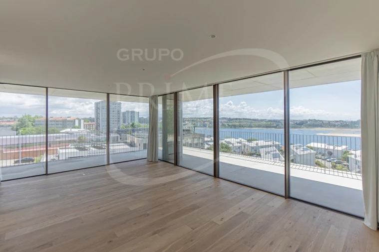 Apartamento T2 para Venda em Aldoar, Foz do Douro e Nevogilde Foto 4