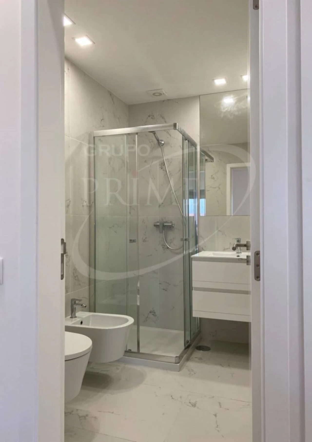 Apartamento T4 para Venda em Cedofeita, Santo Ildefonso, Sé, Miragaia, São Nicolau e Vitória Foto 13