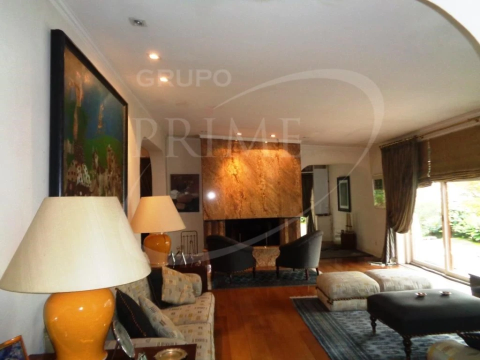 Moradia T5 para Venda em Canelas Foto 10