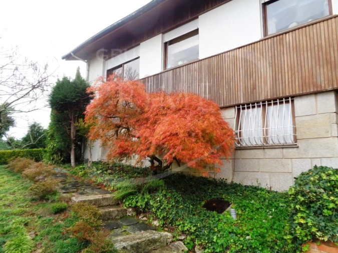 Moradia T5 para Venda em Canelas Foto 1