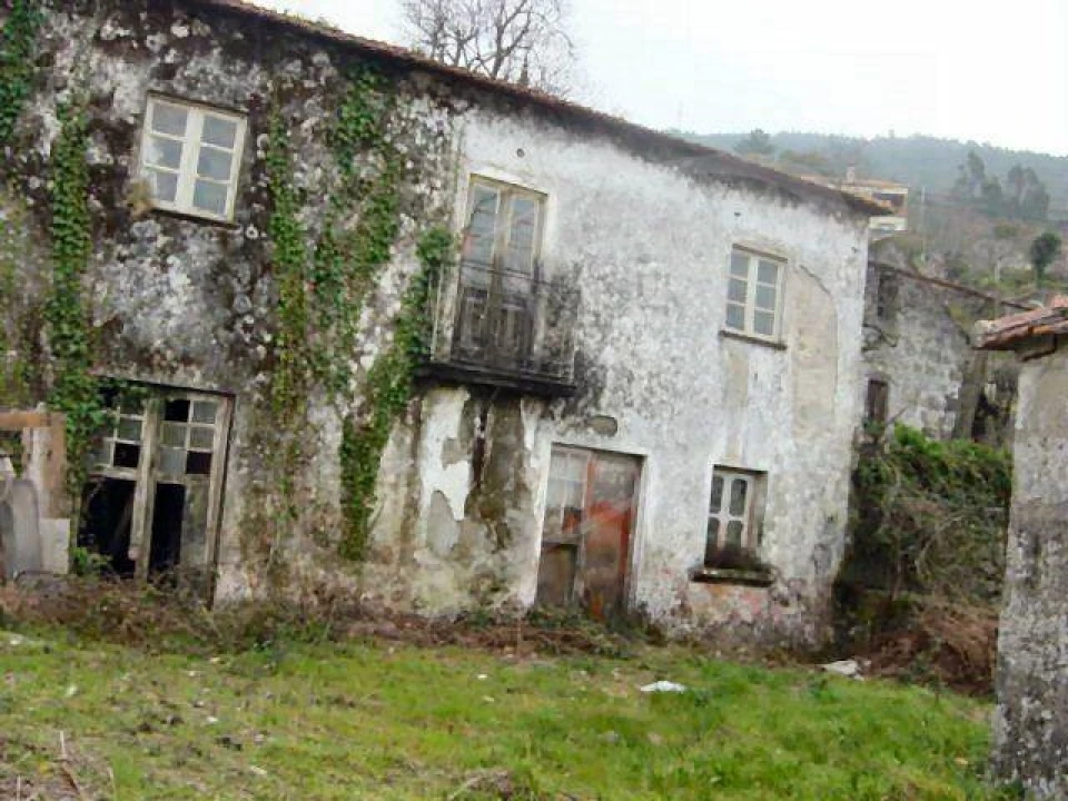 Terreno para Venda em Candemil e Gondar Foto 1