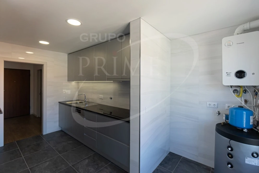 Apartamento T2 para Venda em Cedofeita, Santo Ildefonso, Sé, Miragaia, São Nicolau e Vitória Foto 11