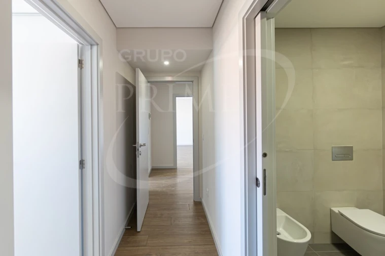Apartamento T2 para Venda em Cedofeita, Santo Ildefonso, Sé, Miragaia, São Nicolau e Vitória Foto 17