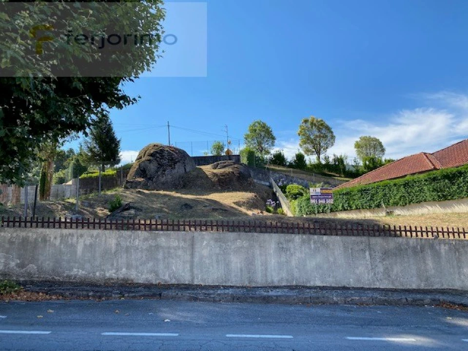 Terreno para Venda em Urgezes Foto 3