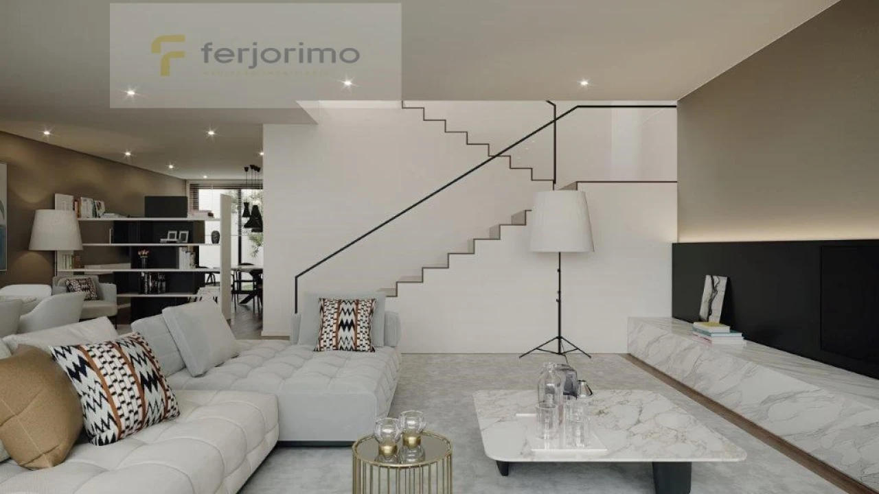 Moradia T3 para Venda em Urgezes Foto 2