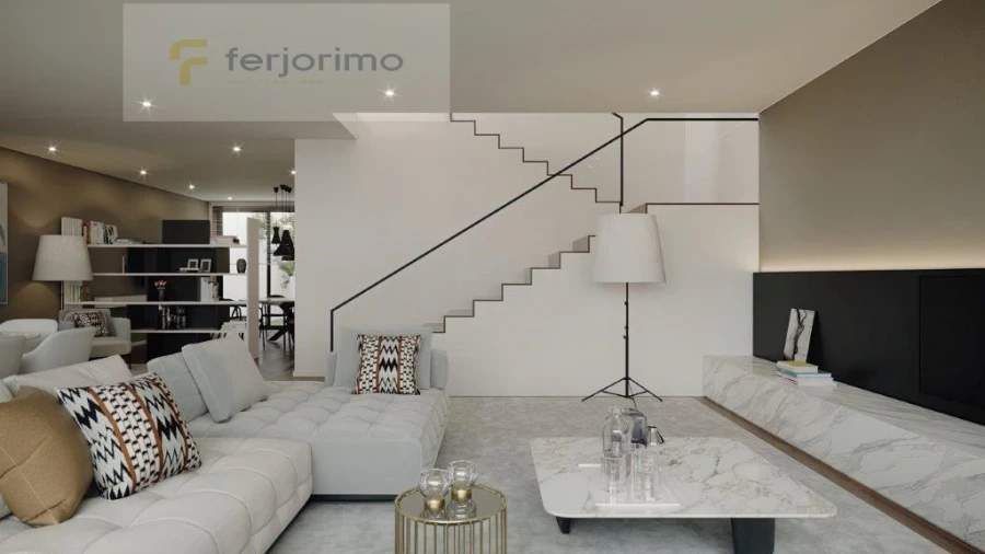 Moradia T3 para Venda em Urgezes Foto 2