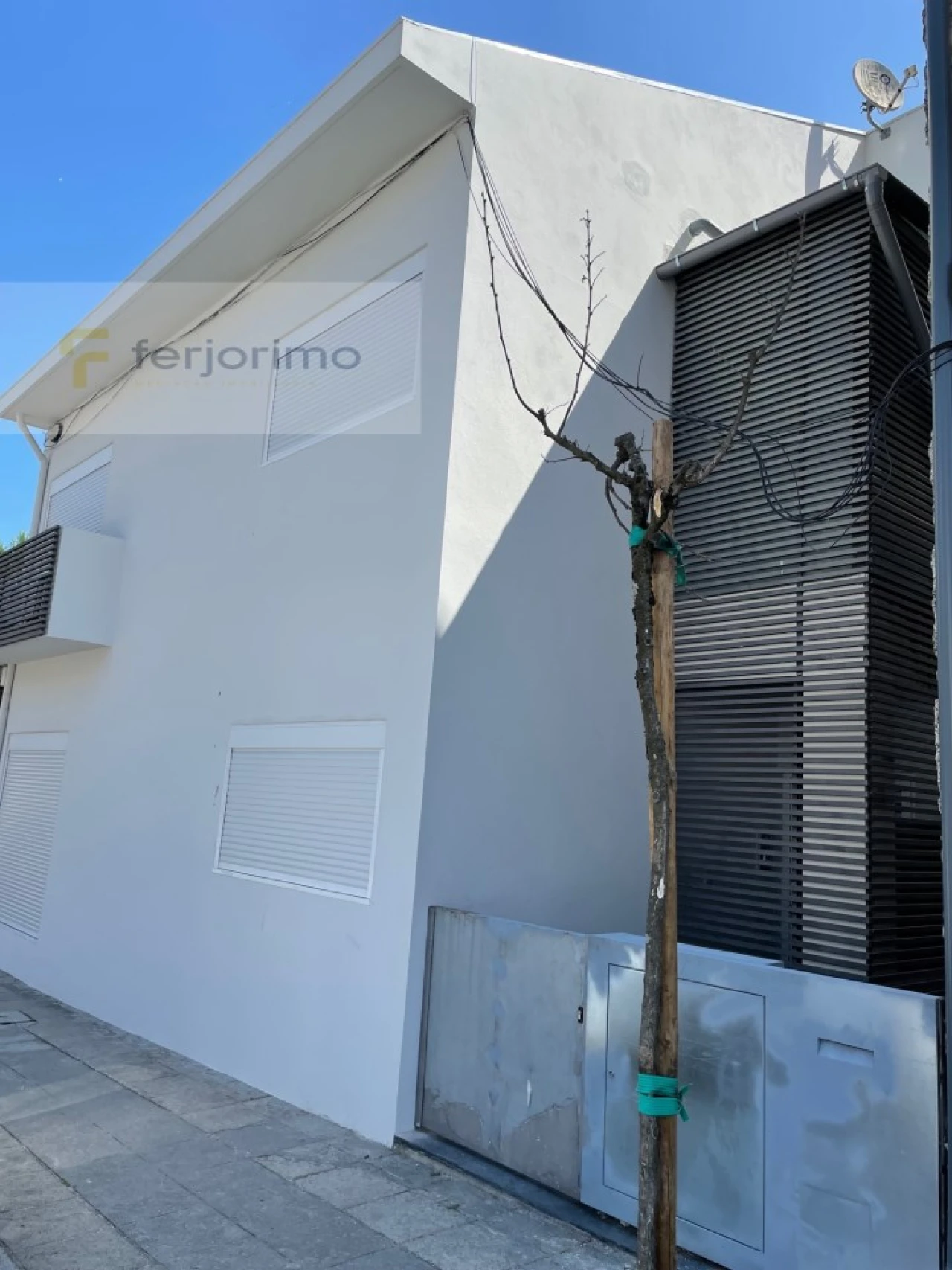 Prédio para Venda em Azurem Foto 2