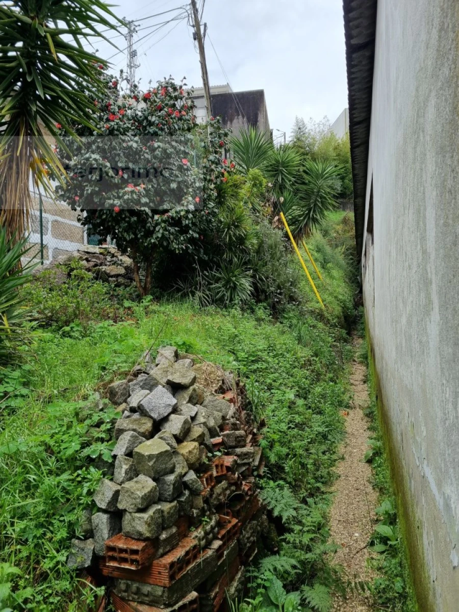 Armazém para Venda em Azurem Foto 6