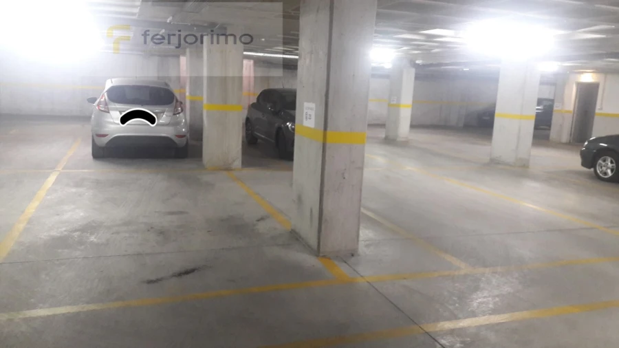 Negócio para Arrendamento em Azurem Foto 2