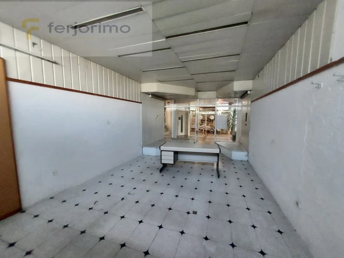 Loja para Venda em Oliveira, São Paio e São Sebastião Foto 4