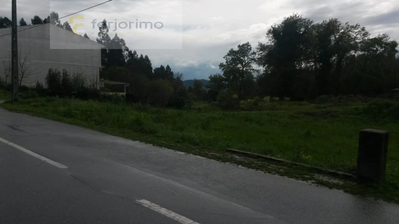 Terreno para Venda em Atães e Rendufe Foto 3