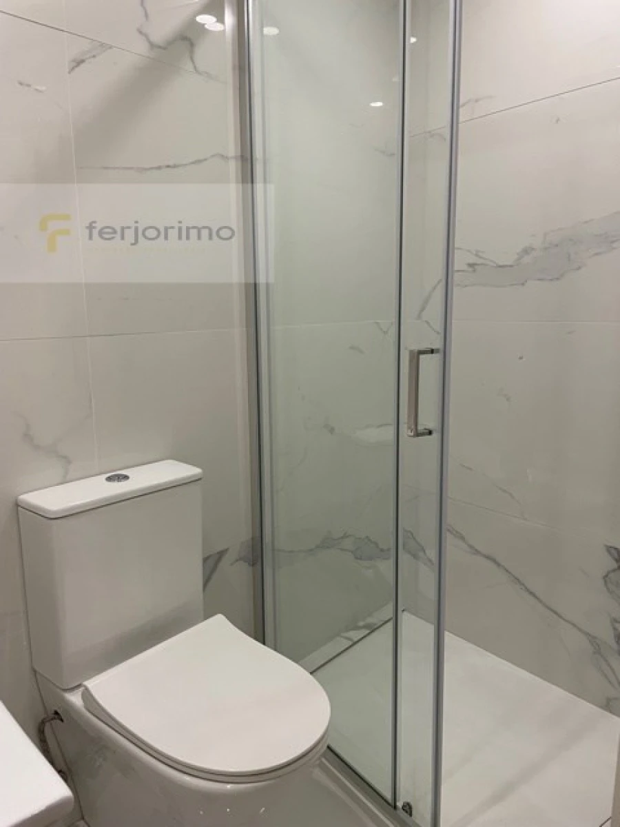 Prédio para Venda em Oliveira, São Paio e São Sebastião Foto 5