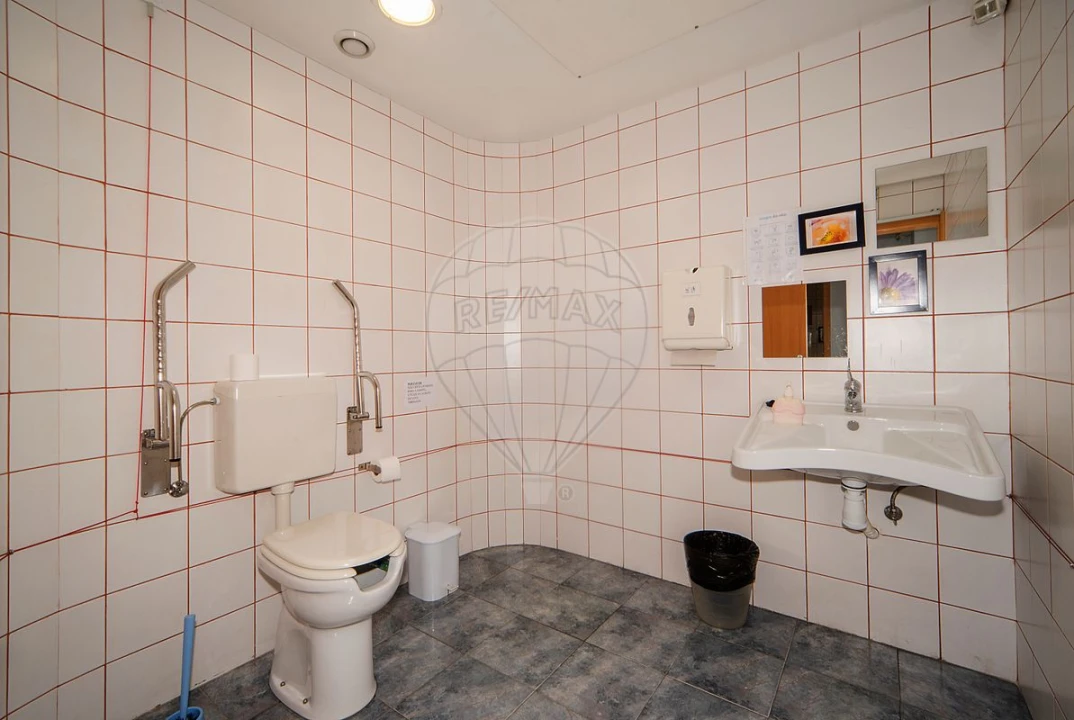 Negócio para Venda em Queluz e Belas Foto 21