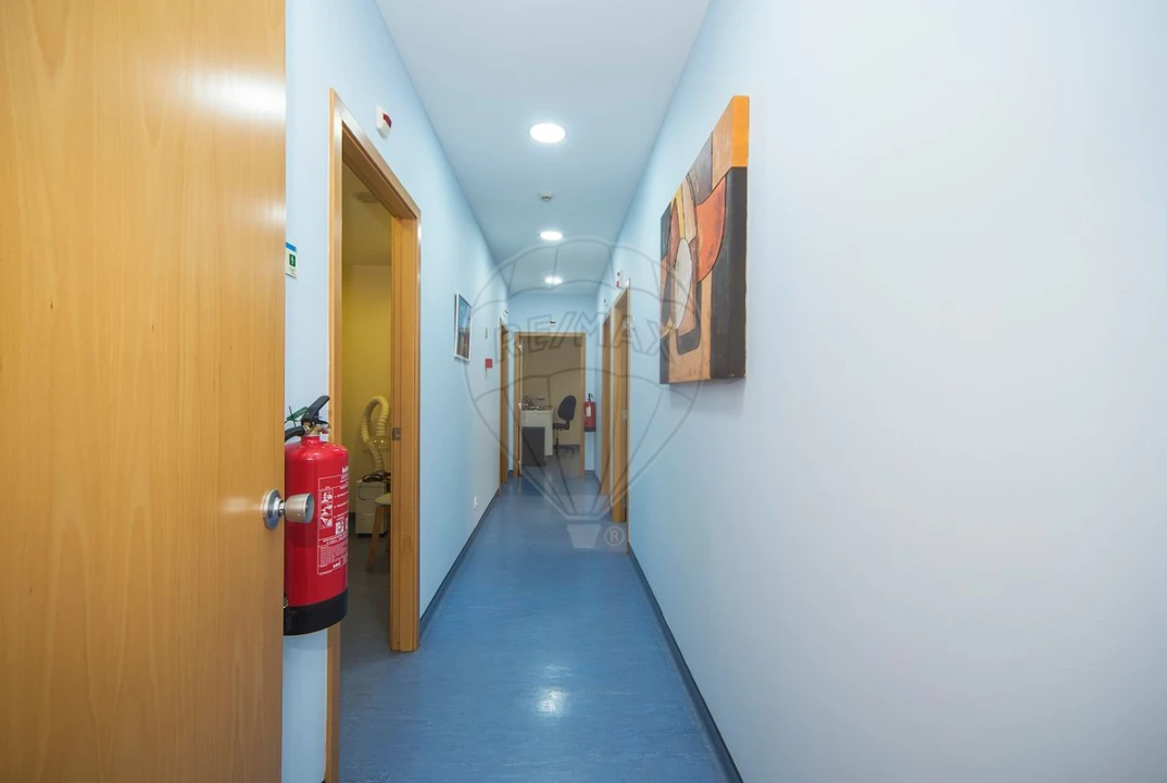 Negócio para Venda em Queluz e Belas Foto 4