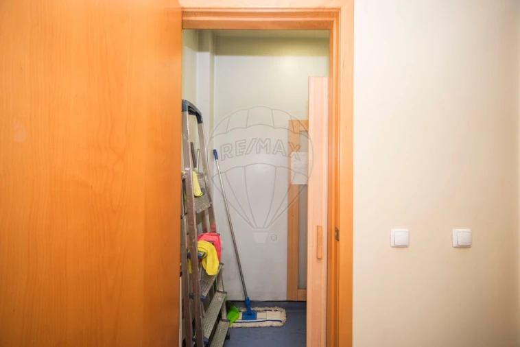 Negócio para Venda em Queluz e Belas Foto 15