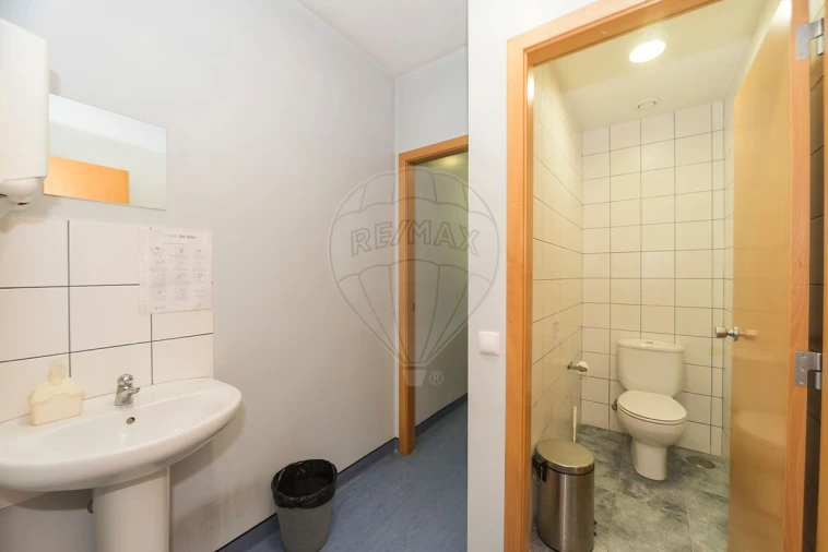 Negócio para Venda em Queluz e Belas Foto 16