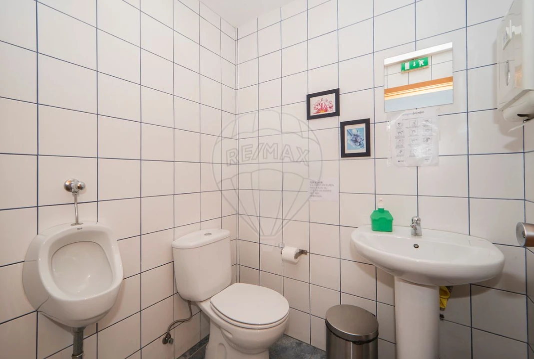 Negócio para Venda em Queluz e Belas Foto 22