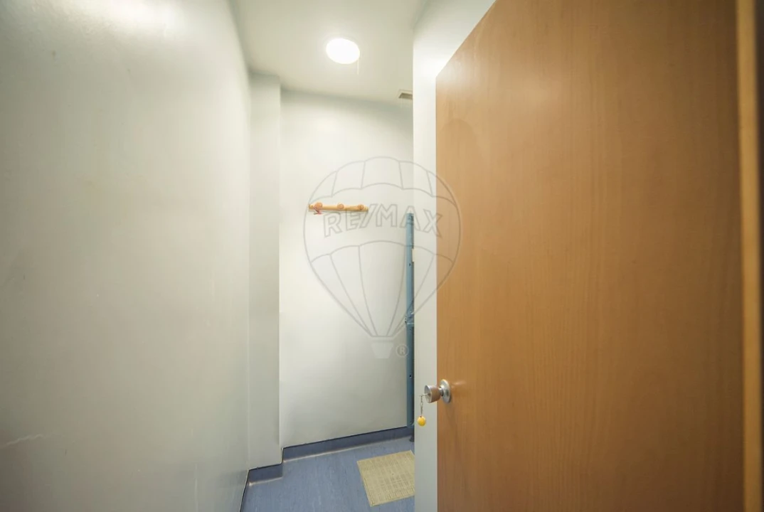 Negócio para Venda em Queluz e Belas Foto 18