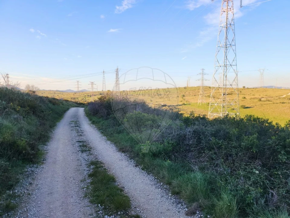 Terreno para Venda em Fanhões Foto 6