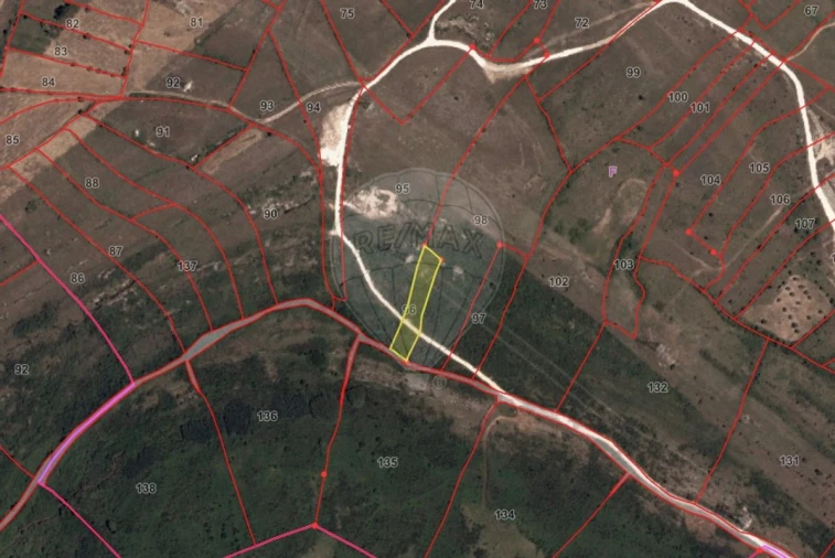 Terreno para Venda em Fanhões Foto 13