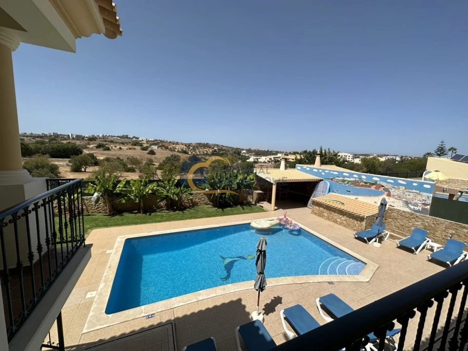 Moradia T8 para Venda em Albufeira e Olhos de Água Foto 5