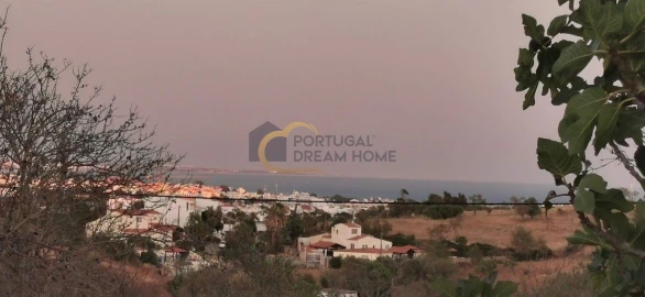 Moradia T4 para Venda em Albufeira e Olhos de Água
