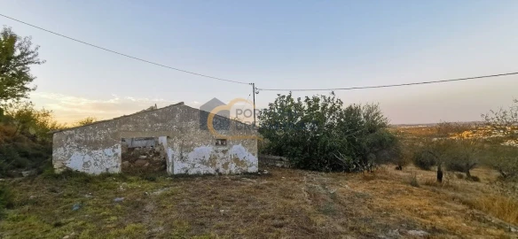 Moradia T4 para Venda em Albufeira e Olhos de Água