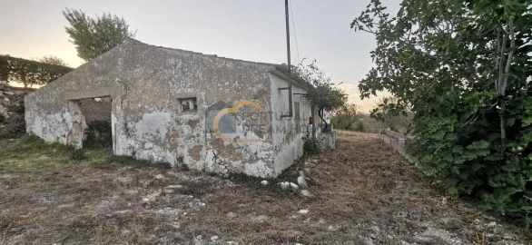 Moradia T4 para Venda em Albufeira e Olhos de Água