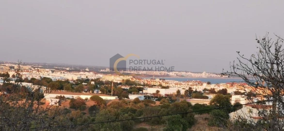 Moradia T4 para Venda em Albufeira e Olhos de Água