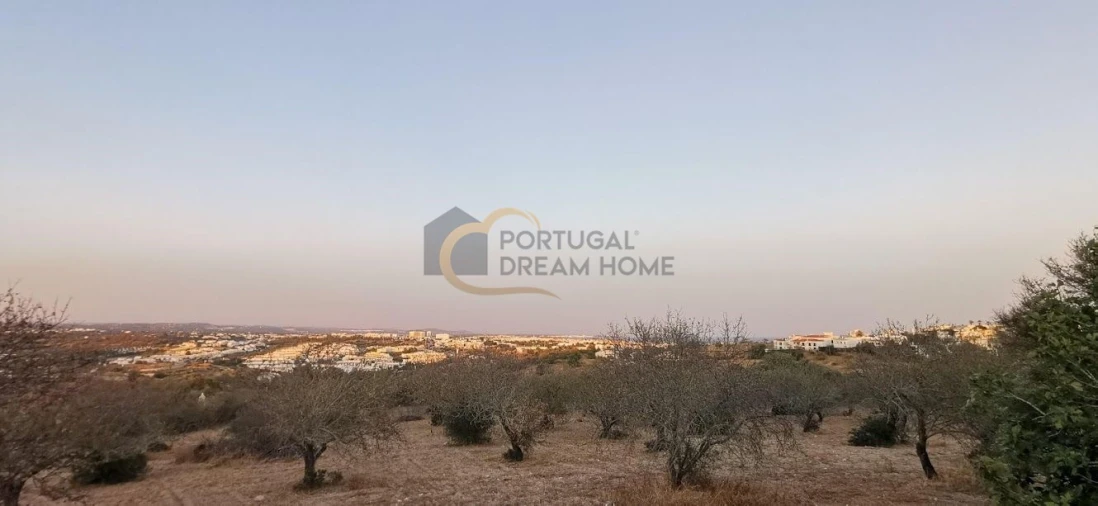 Moradia T4 para Venda em Albufeira e Olhos de Água Foto 5