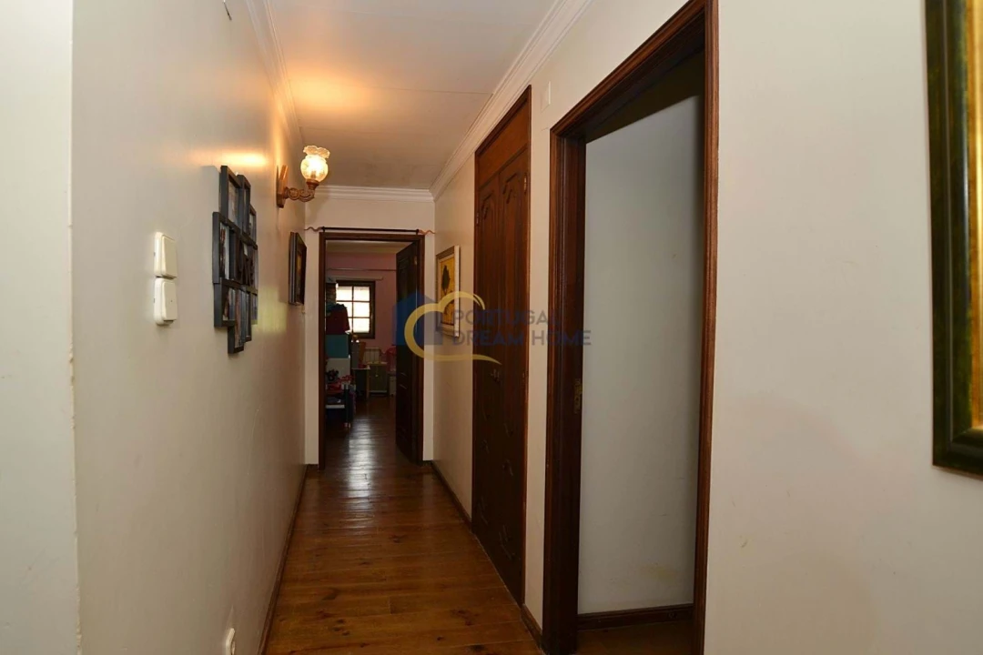 Moradia T4 para Venda em Albufeira e Olhos de Água Foto 11