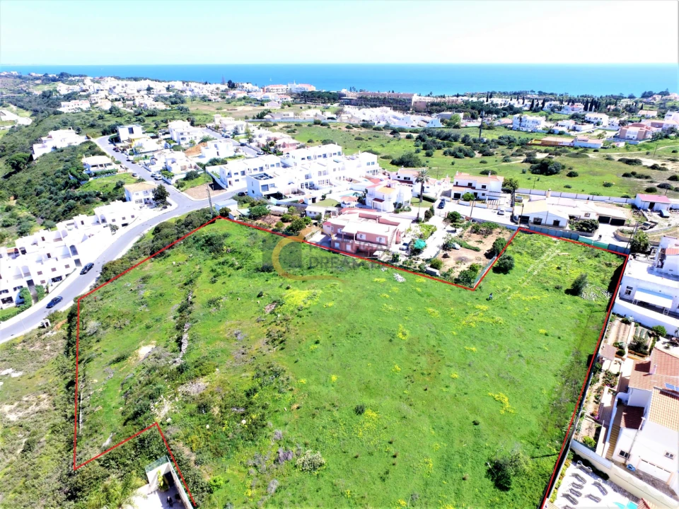 Moradia T3 para Venda em Albufeira e Olhos de Água Foto 2