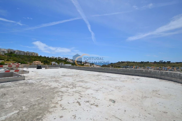 Moradia T4 para Venda em Albufeira e Olhos de Água Foto 2
