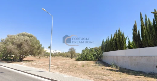 Terreno para Venda em Albufeira e Olhos de Água