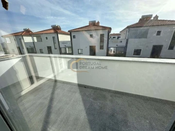 Moradia T3 para Venda em Albufeira e Olhos de Água