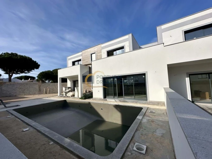 Moradia T3 para Venda em Albufeira e Olhos de Água Foto 3