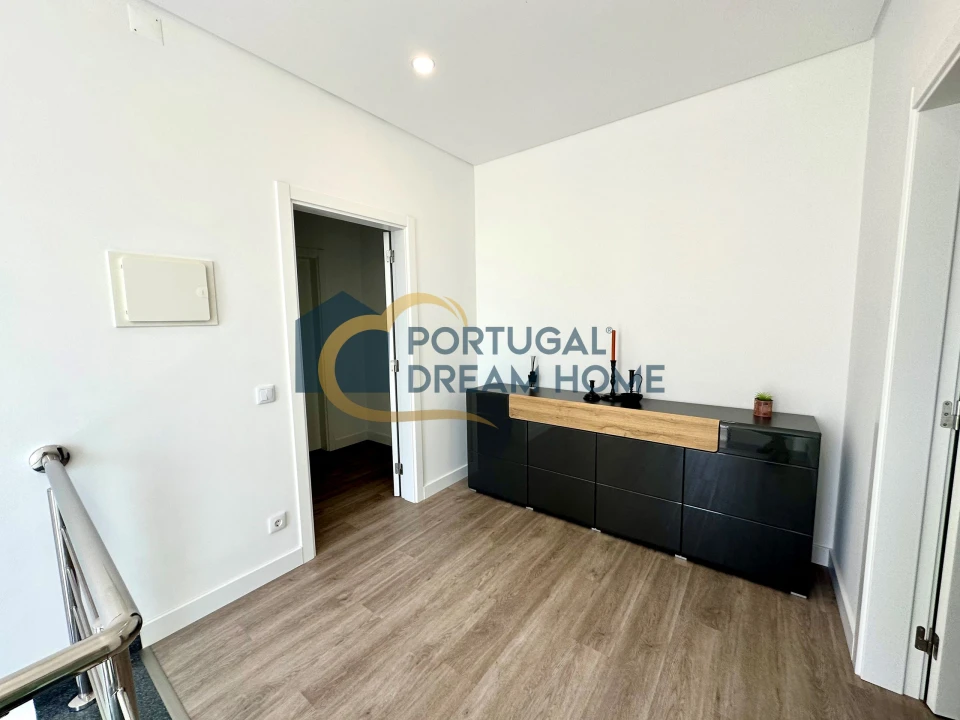 Moradia T3 para Venda em Albufeira e Olhos de Água Foto 11