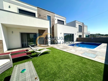 Moradia T3 para Venda em Albufeira e Olhos de Água