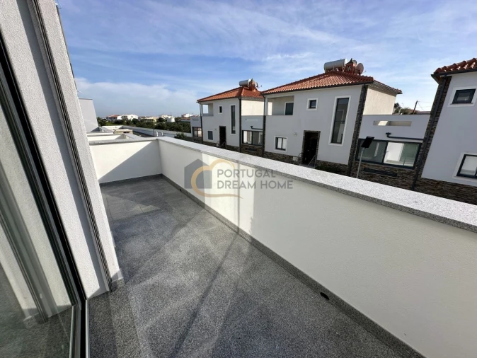 Moradia T3 para Venda em Albufeira e Olhos de Água Foto 5