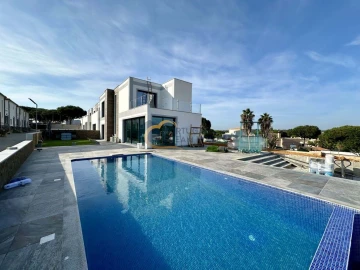 Moradia T3 para Venda em Albufeira e Olhos de Água