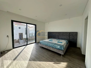 Moradia T3 para Venda em Albufeira e Olhos de Água